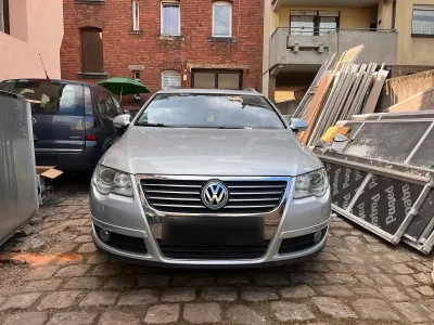 Usata VW Passat R-line 140 CV (102 kW) 2008 Argento Station wagon