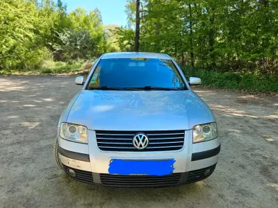 Gebraucht VW Passat 116 PS (85 kW) 2002 Silber Limousine