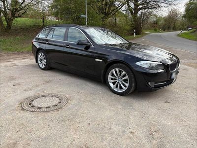 Gebraucht BMW 520 184 PS (135 kW) 2012 Schwarz Kombi