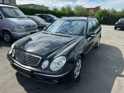 Gebraucht Mercedes E200 163 PS (119 kW) 2005 Schwarz Kombi
