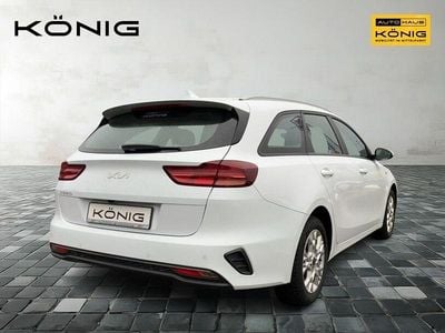 Usado Kia Ceed Edition 7 101 HP (74 kW) 2023 Branco Citadino