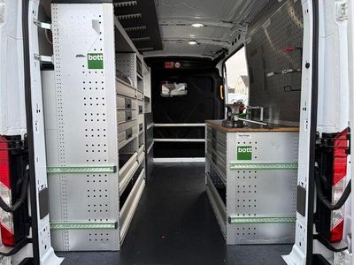 Gebraucht Ford Transit Trend 131 PS (96 kW) 2019 Weiß Limousine