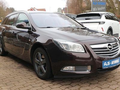 Braun Gebraucht 2013 Opel Insignia Active Kombi | 5.490 € (Fairer Preis)