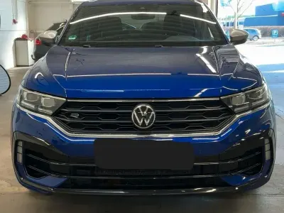Używany VW T-Roc Beats 300 KM (220 kW) 2021 Niebieski SUV