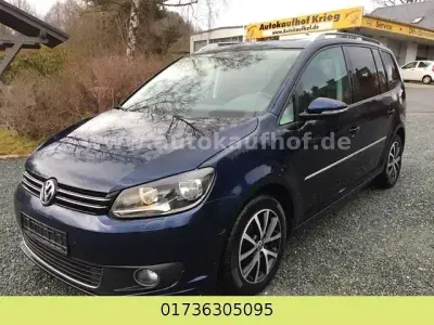 Second-hand VW Touran Highline 140 CP (102 kW) 2012 Albastru Monovolum