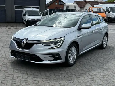 Gebraucht Renault Mégane GrandTour Business 116 PS (85 kW) 2021 Silber Kombi