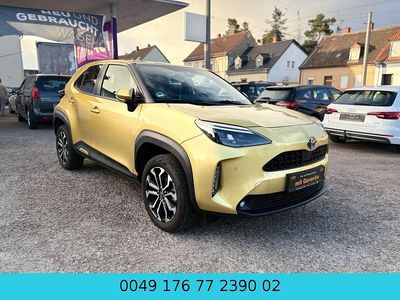 Gebraucht Toyota Yaris Cross 92 PS (67 kW) 2023 Gold SUV