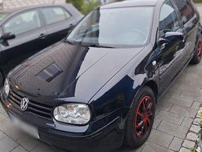 Gebraucht VW Golf IV Conceptline 116 PS (85 kW) 2001 Blau Limousine