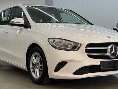 Usata Mercedes B200 150 CV (110 kW) 2020 Bianco Monovolume