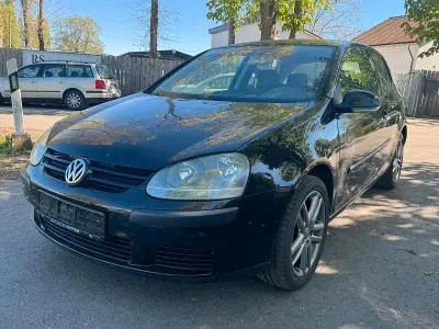 Usata VW Golf IV Trendline 75 CV (55 kW) 2004 Nero Berlina