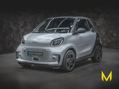 Begagnad Smart ForTwo Electric Drive Prime Exclusive 60 kW (82 HK) 2024 Vit Cab