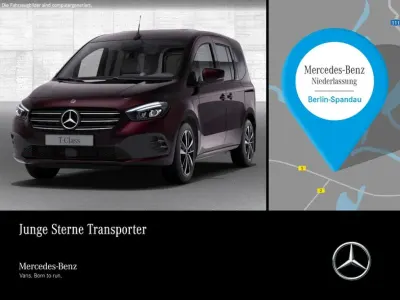 Gebraucht Mercedes T180 Progressive 116 PS (85 kW) 2022 Rot Van / Kleinbus
