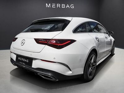 Gebraucht 2024 Mercedes CLA200 Shooting Brake AMG line Kombi | 33.380 € (Fairer Preis)