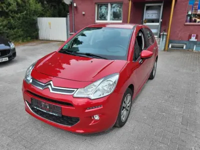 Gebraucht Citroën C3 SELECTION 68 PS (50 kW) 2015 Rot Limousine