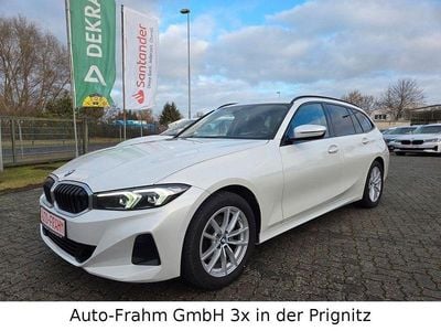Gebraucht BMW 320 Shadowline 190 PS (139 kW) 2023 Weiß Kombi