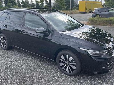 Gebraucht VW Golf VIII IQ Drive 150 PS (110 kW) 2025 Schwarz Kombi