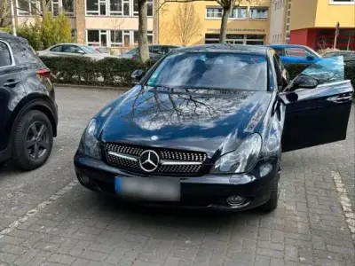 Gebraucht Mercedes CLS500 306 PS (225 kW) 2005 Blau Coupé