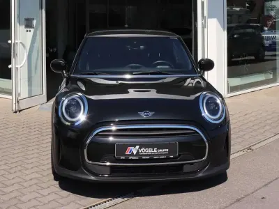 Gebraucht Mini Cooper S Classic 136 PS (100 kW) 2023 Midnight black Kleinwagen