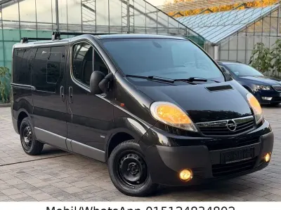 Gebraucht Opel Vivaro 114 PS (83 kW) 2008 Schwarz Van / Kleinbus