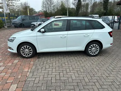 Gebraucht Skoda Fabia Ambition 95 PS (69 kW) 2019 Weiß Kombi
