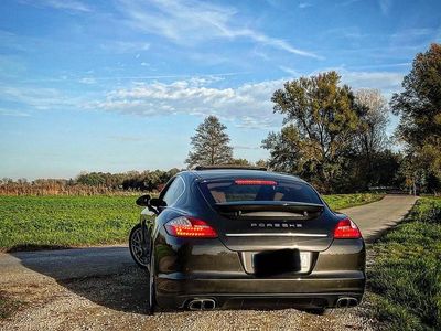 Porsche Panamera 4S