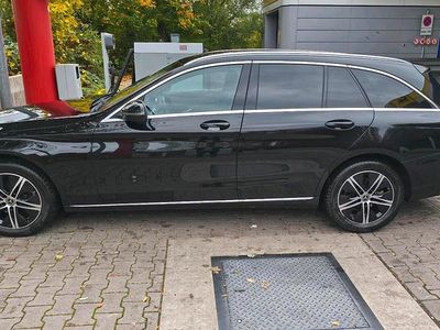 Schwarz Gebraucht 2020 Mercedes 200 Kombi | 21.900 €