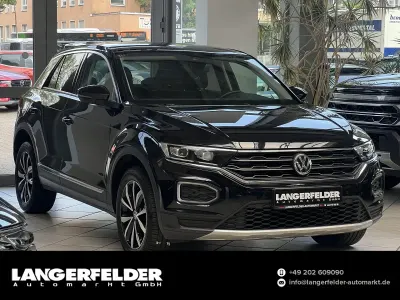 Gebraucht VW T-Roc Style 116 PS (85 kW) 2019 Deep black perleffekt SUV