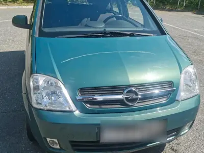 Gebraucht Opel Meriva 101 PS (74 kW) 2003 Grün Van / Kleinbus