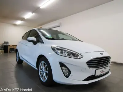 Gebraucht Ford Fiesta Titanium 101 PS (74 kW) 2017 Weiß Kleinwagen