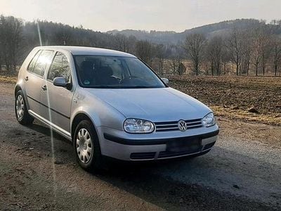 Gebraucht VW Golf IV 75 PS (55 kW) 2001 Silber Kleinwagen