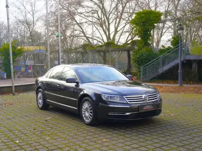 Second-hand VW Phaeton Exclusive 239 CP (175 kW) 2011 Negru Berlinǎ