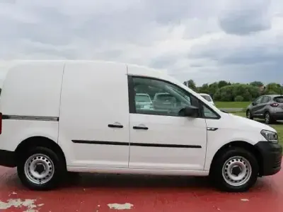 Gebraucht VW Caddy 102 PS (75 kW) 2020 Weiß Van / Kleinbus