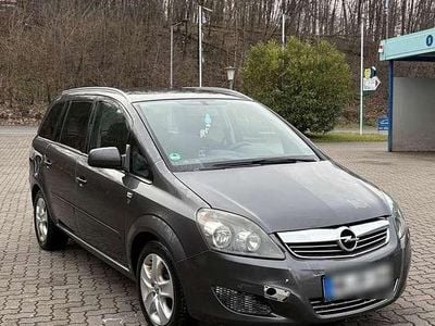 Second-hand Opel Zafira 125 CP (91 kW) 2010 Monovolum