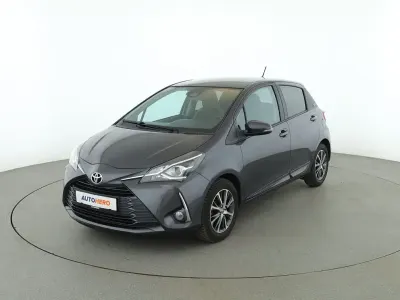Gebraucht Toyota Yaris Club 112 PS (82 kW) 2019 Grau Kleinwagen