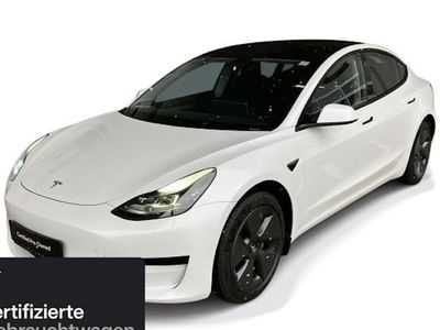 Weiß Gebraucht 2021 Tesla Model 3 Standard Range Limousine | 25.100 € (Fairer Preis)