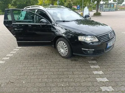 Gebraucht VW Passat 140 PS (102 kW) 2007 Schwarz Kombi