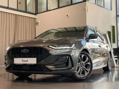 Gebraucht Ford Focus ST-Line 155 PS (114 kW) 2024 Grau Kombi