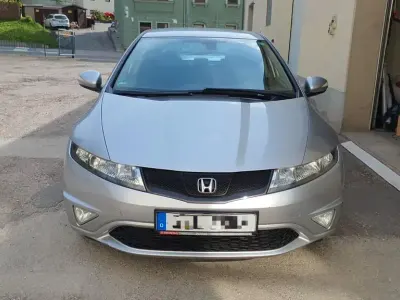 Brugt Honda Civic Comfort 140 HK (102 kW) 2010 Sølv Sedan