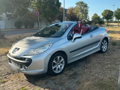 Gebraucht Peugeot 207 CC 120 PS (88 kW) 2008 Silber Cabrio