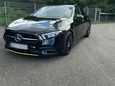 Gebraucht Mercedes A250 AMG line 224 PS (164 kW) 2018 Schwarz Limousine