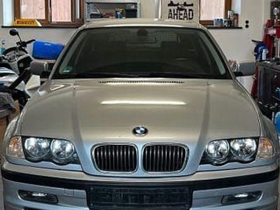 Gebraucht BMW 325 192 PS (141 kW) 2000 Silber Kombi