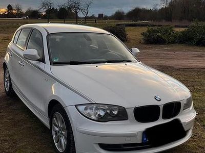 Gebraucht BMW 116 115 PS (84 kW) 2010 Weiß Kleinwagen