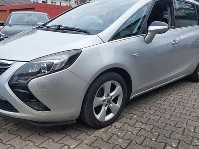 Silber Gebraucht 2014 Opel Zafira Innovation Van / Kleinbus | 6.300 € (Fairer Preis)