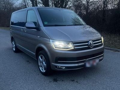 Usata VW Multivan 204 CV (150 kW) 2017 Beige Monovolume