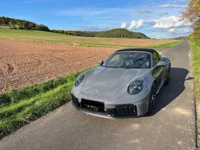 Gebraucht Porsche 992 2025 Grau Cabrio