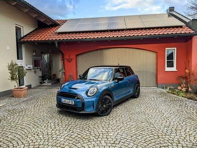 Gebraucht Mini Cooper SE Hatch 135 kW (184 PS) 2022 Blau Kleinwagen