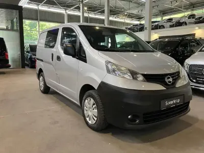 Gebraucht Nissan Evalia Comfort 110 PS (80 kW) 2017 Silber Van / Kleinbus