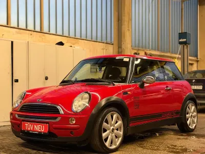Usata Mini Cooper 116 CV (85 kW) 2003 Rosso Utilitaria