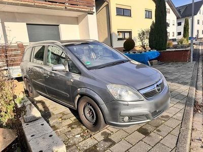 Silber Gebraucht 2007 Opel Zafira Van / Kleinbus | 1.500 € (Superpreis)