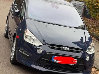 Blau Gebraucht 2014 Ford S-MAX Titanium S Van / Kleinbus | 11.000 € (Teuer)